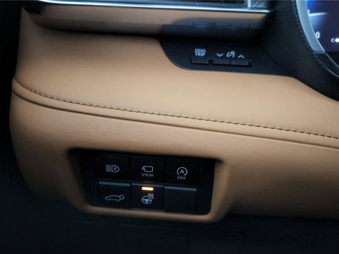 Used 2023 Toyota Highlander Platinum image 46