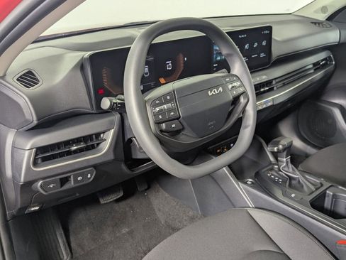 New 2026 Kia K4 LXS image 11