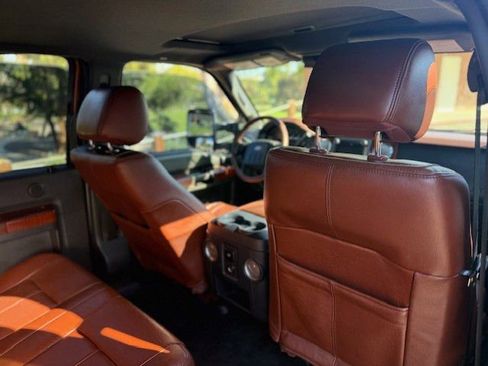 Used 2012 Ford F350 King Ranch w/ King Ranch w/Chrome Pkg image 30