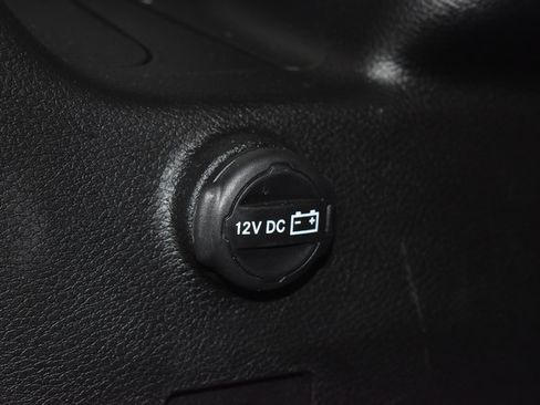 Used 2025 Jeep Wrangler Unlimited Sahara AWD/4WD image 20