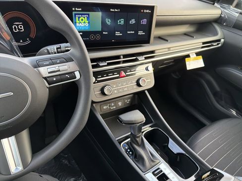 New 2026 Hyundai Santa Cruz SE AWD/4WD image 24