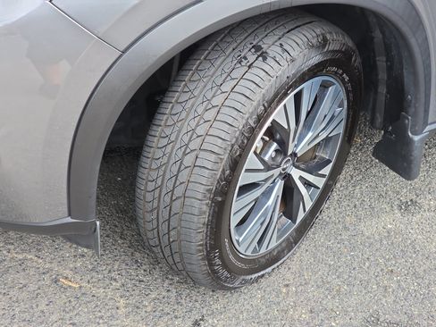 Certified 2023 Nissan Rogue SV FWD image 30