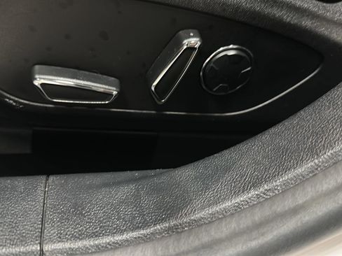 Used 2017 Lincoln MKZ Reserve AWD/4WD image 16