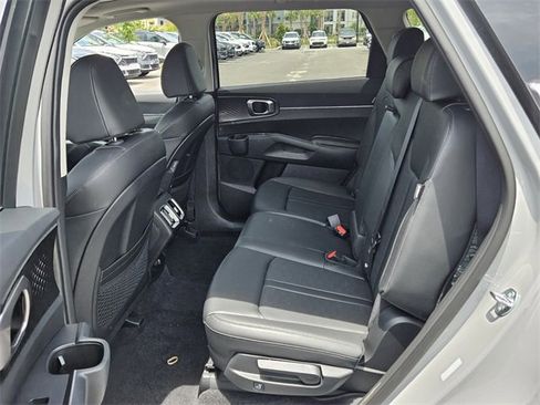 New 2025 Kia Sorento S w/ Panoramic Sunroof Package image 5
