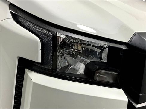 Certified 2025 Nissan Frontier S RWD image 30