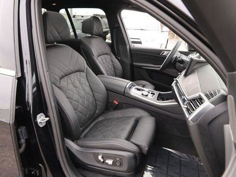 Used 2025 BMW X5 xDrive40i w/ Climate Comfort Package image 26