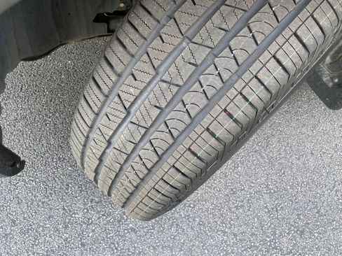 Used 2024 Honda Pilot EX-L image 12