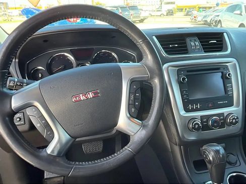 Used 2014 GMC Acadia SLE FWD image 17