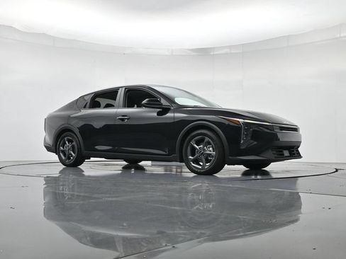 Used 2025 Kia K4 FWD image 35