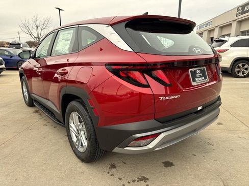 New 2026 Hyundai Tucson SE image 6