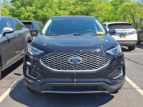 Used 2023 Ford Edge SEL w/ Convenience Package AWD/4WD image 2