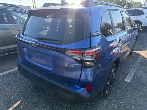 Certified 2025 Subaru Forester Limited w/ Popular Package AWD/4WD image 5