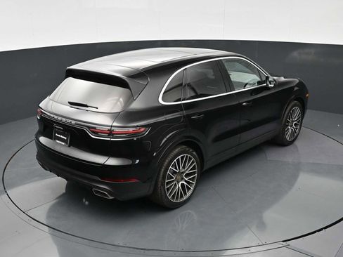 Certified 2021 Porsche Cayenne AWD/4WD image 31