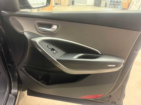Used 2018 Hyundai Santa Fe Sport FWD image 28
