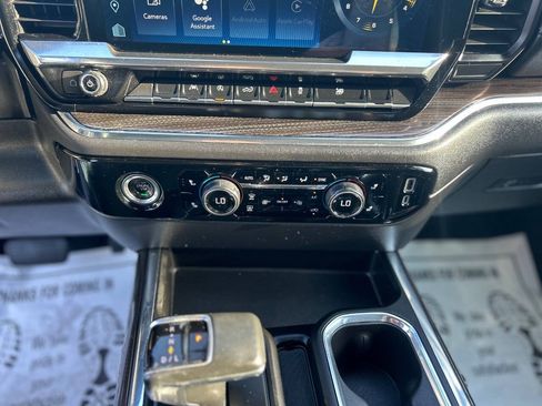Used 2023 Chevrolet Silverado 1500 RST w/ Protection Package AWD/4WD image 16