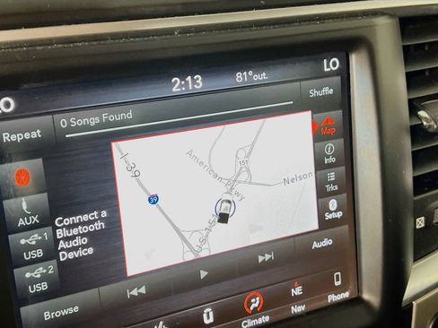 Used 2019 RAM 1500 Big Horn AWD/4WD image 12