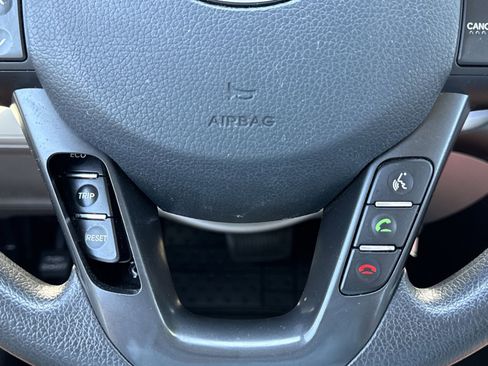 Used 2012 Kia Optima LX FWD image 19