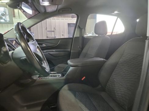 Used 2020 Chevrolet Equinox LT FWD image 19