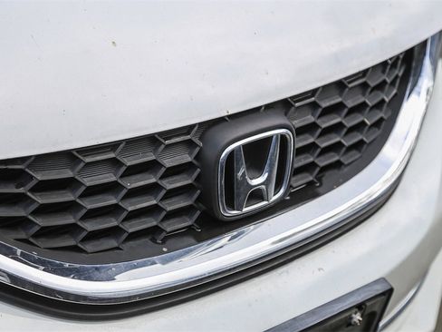 Used 2015 Honda Civic SE image 5