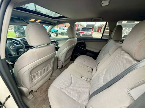 Used 2012 Toyota RAV4 FWD w/ Upgrade Value Pkg image 13