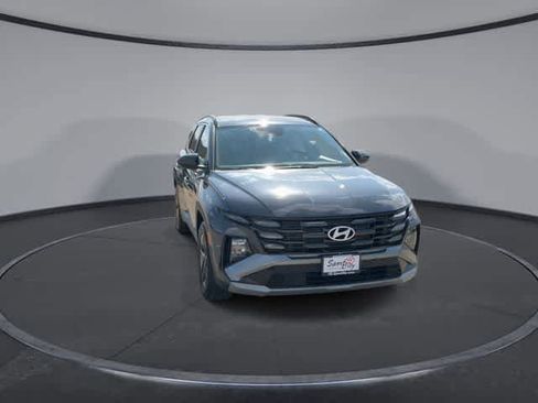 Used 2025 Hyundai Tucson SEL FWD image 3