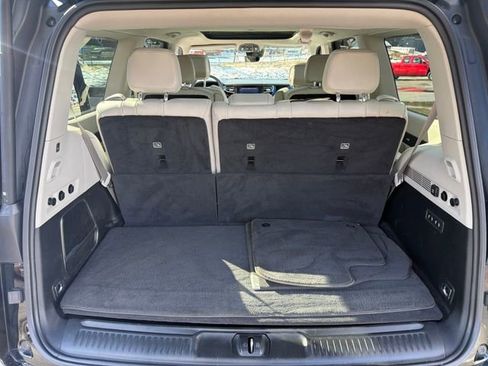 Used 2022 Jeep Wagoneer Series III w/ Premium Group I image 26