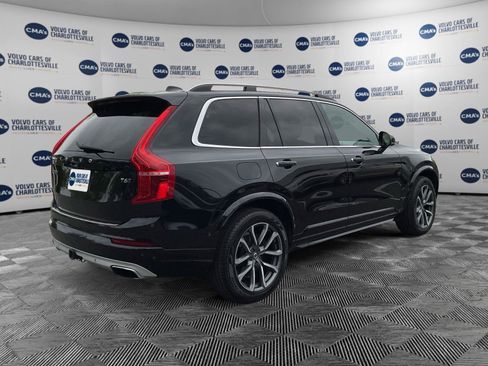 Used 2017 Volvo XC90 T6 Momentum w/ Vision Package image 5