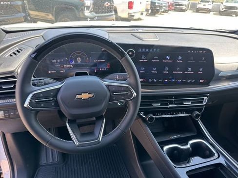 New 2026 Chevrolet Traverse High Country image 16