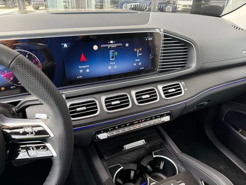 New 2026 Mercedes-Benz GLS 450 4MATIC image 23