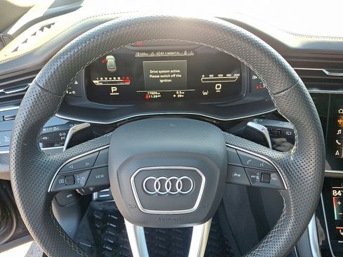 Used 2023 Audi RS Q8 image 20