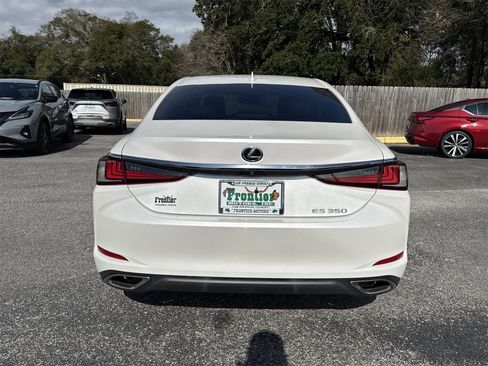 Used 2019 Lexus ES 350 image 4