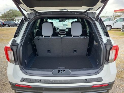 New 2026 Ford Explorer ST image 19