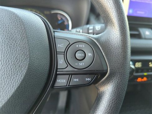 Used 2023 Toyota RAV4 XLE image 35