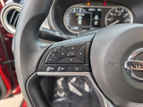 Used 2019 Nissan Kicks SV image 19