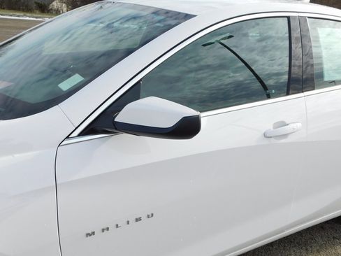 Used 2024 Chevrolet Malibu LS w/ Driver Confidence Package image 11