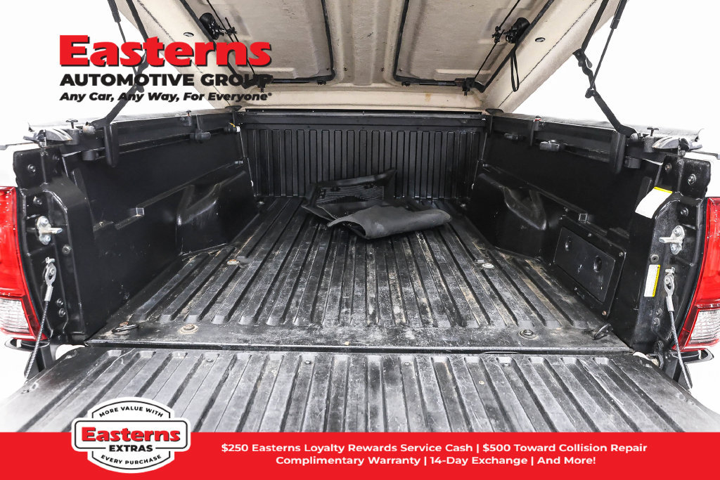 Used 2023 Toyota Tacoma SR RWD image 10