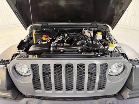 Used 2022 Jeep Gladiator Sport w/ Trailer Tow Package image 29