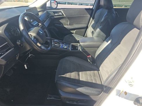 Used 2023 Mitsubishi Outlander SE image 11