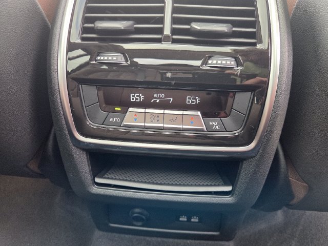 Certified 2024 BMW X7 xDrive40i AWD/4WD image 31