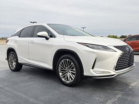 Used 2020 Lexus RX 450h AWD w/ Luxury Package image 13
