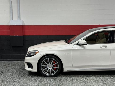 Used 2015 Mercedes-Benz S 63 AMG 4MATIC Sedan w/ Driver Assistance Package image 22
