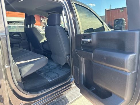 Used 2021 GMC Sierra 3500 4x4 Crew Cab w/ Gooseneck/5TH Wheel Package image 12