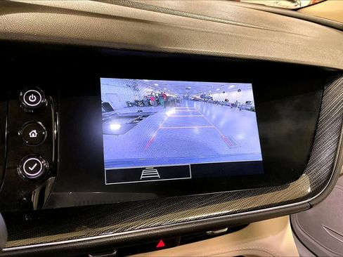 Used 2023 Buick Envision Preferred image 29