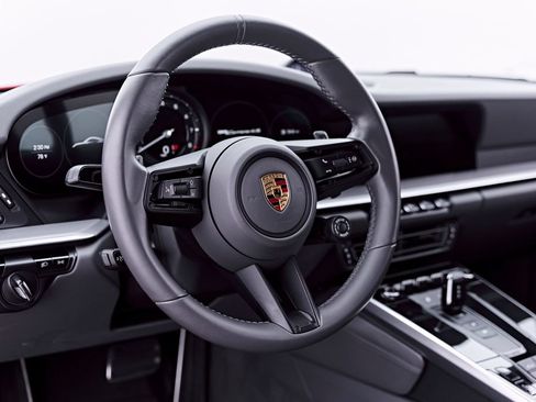 Used 2020 Porsche 911 Carrera 4S AWD/4WD image 40