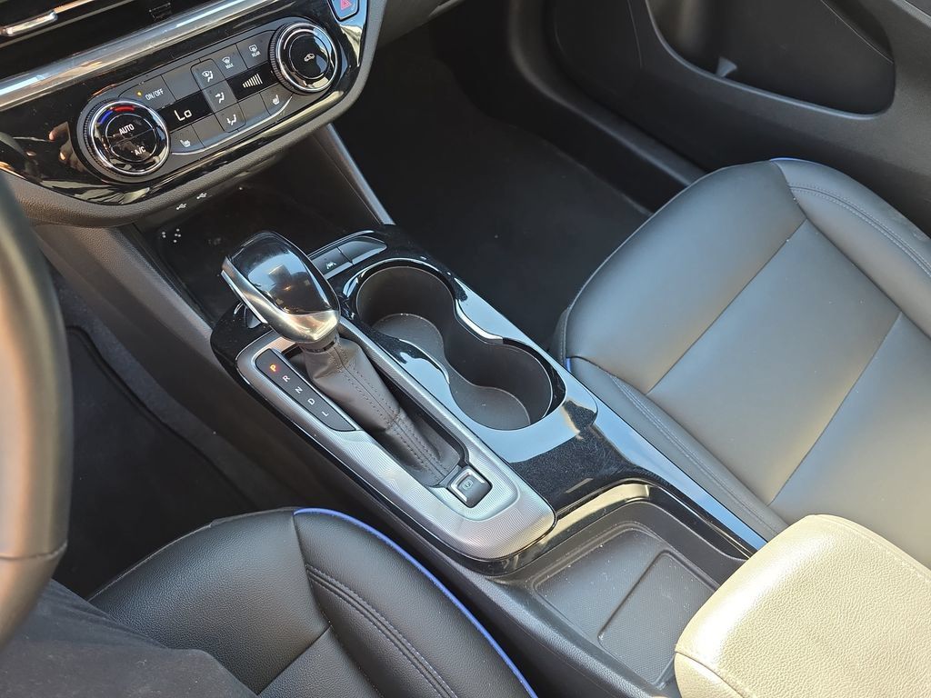Used 2024 Buick Envista Sport Touring w/ Convenience I Package FWD image 26