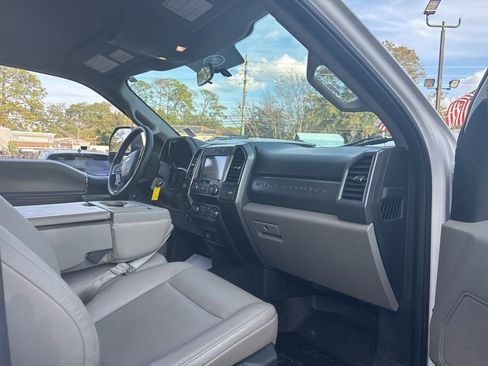 Used 2019 Ford F250 XLT w/ XLT Value Package image 22