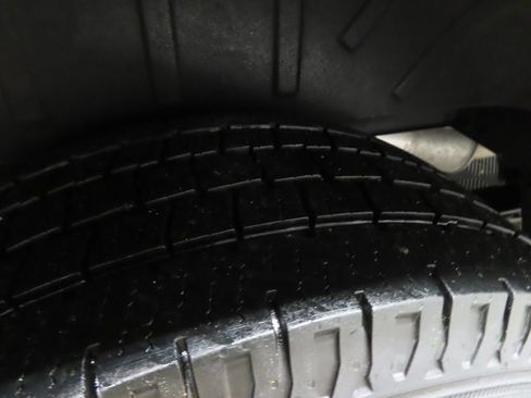 Used 2024 Ford Transit 350 XLT image 33