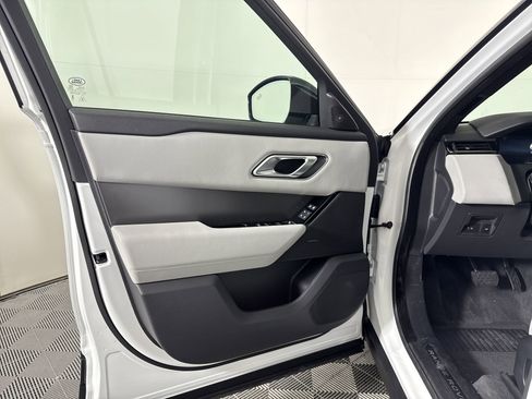 New 2026 Land Rover Range Rover Velar S AWD/4WD image 17