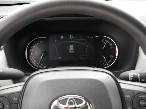 Certified 2024 Toyota RAV4 XLE AWD/4WD image 21