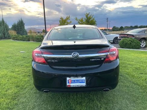 Used 2017 Buick Regal Premium image 11
